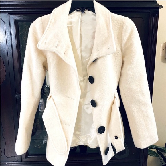 Women’s Wool Ivory Coat - Picture 4 of 13